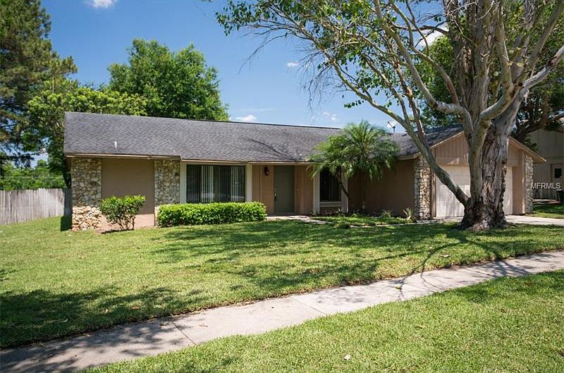 1st image of 7658 Clubhouse Estates Dr