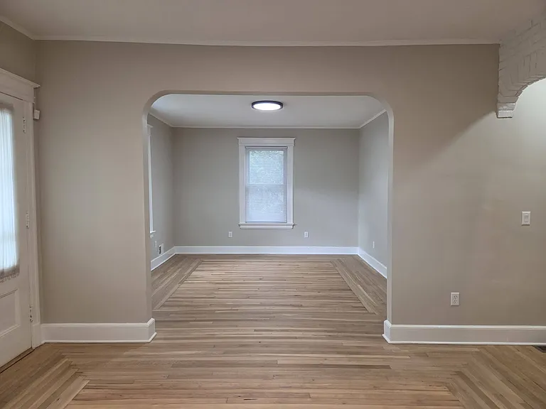 129 W End Ave — Photo 2