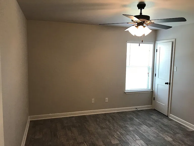 5802A Luminous Ln — Photo 11