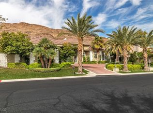 2733 Red Arrow Dr, Las Vegas, NV 89135