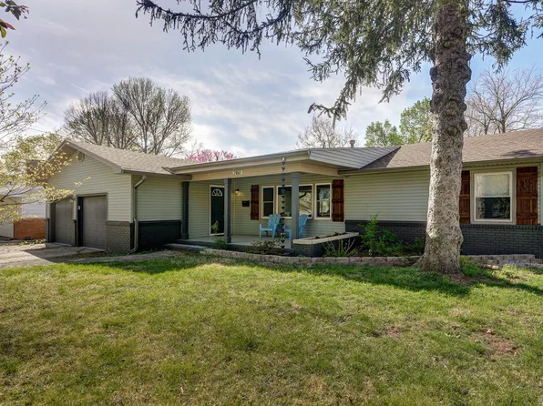 2160 E Berkeley Street, Springfield, MO 65804