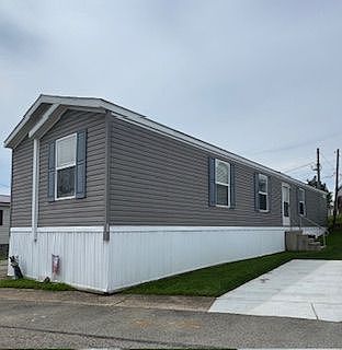 2nd image of 517 Galaxy Dr