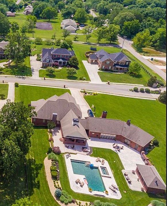 2nd image of 107 Charles Earl Ln