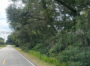 1236 Seaside Rd, Saint Helena Island, SC 29920