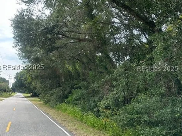 1236 Seaside Rd, Saint Helena Island, SC 29920