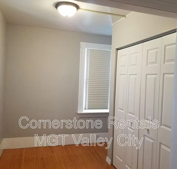 842 4th St SW — Photo 19