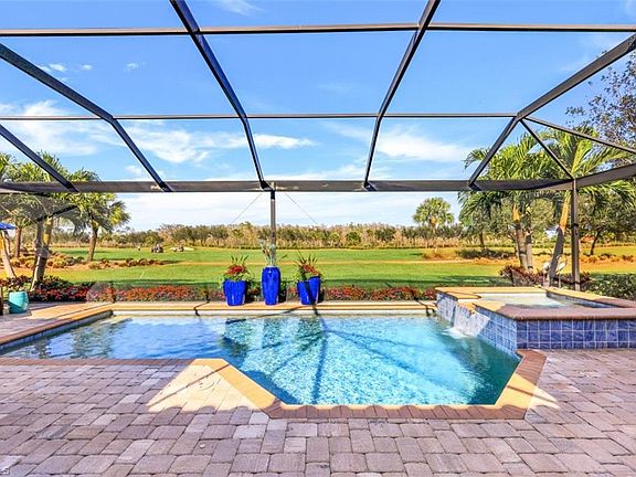 3rd image of 8848 Savona Ct