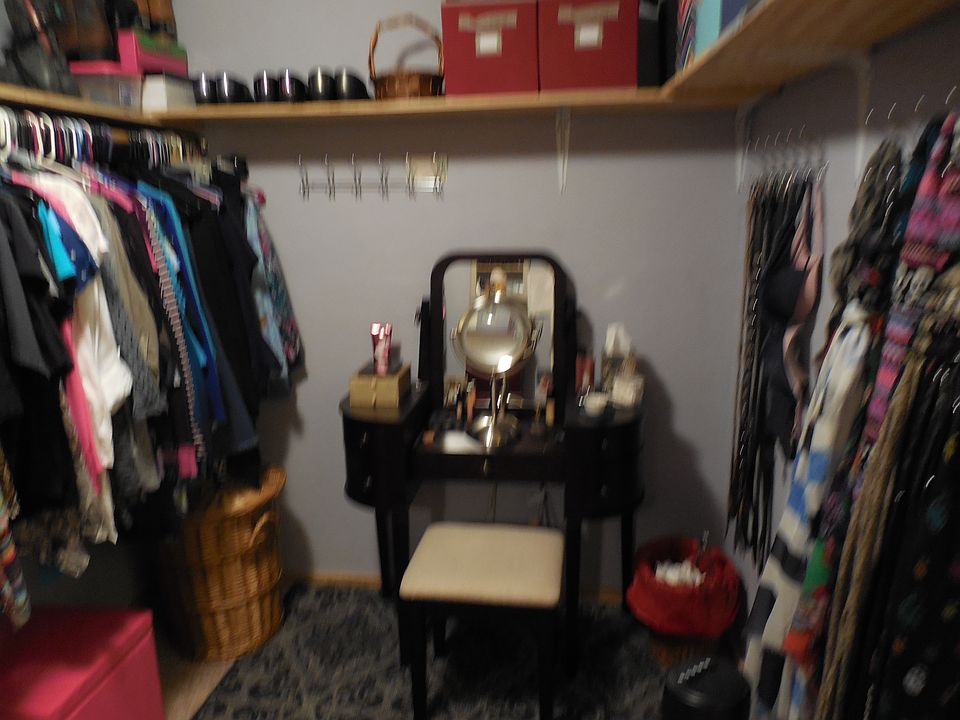 1st image of 3128 Glenmont Dr
