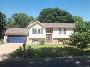 103 Sugarmill Rd, Troy, IL 62294