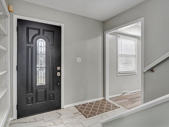 5th image of 2317 S Hilton Avenue