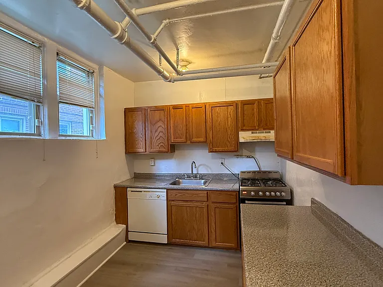 5851 Morrowfield Ave #15 — Photo 12