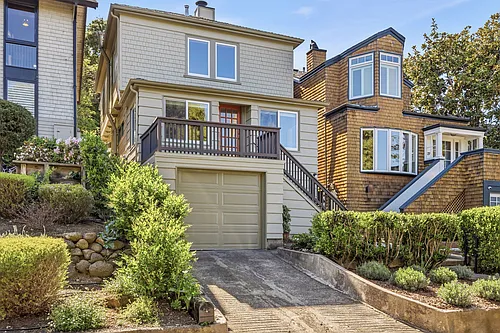 31 Acacia Ave Photo 1