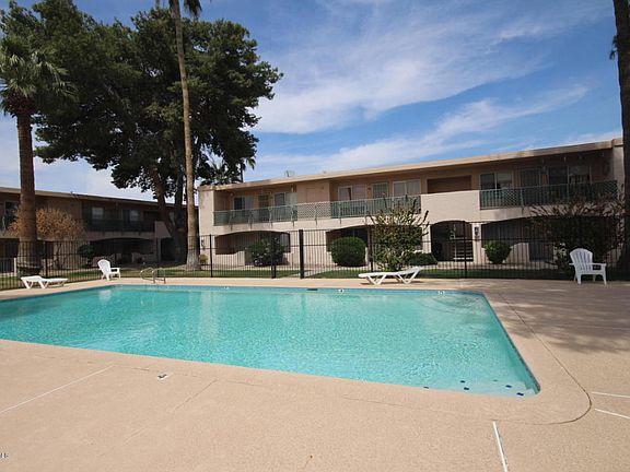 4th image of 240 S Old Litchfield Rd Unit 115