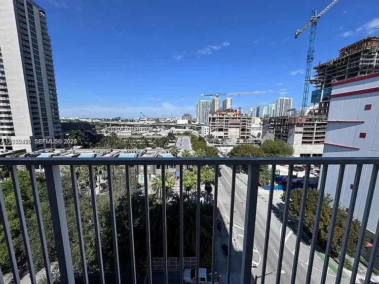 800 N Miami Ave #E-1008 — Photo 19