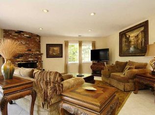 10484 Moon View Way, Escondido, CA 92026