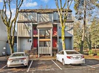 4 Touchstone Ter UNIT 63, Lake Oswego, OR 97035
