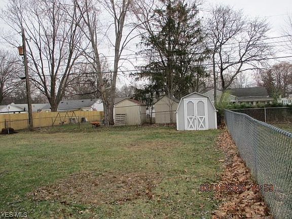 2nd image of 8862 Newkirk Dr