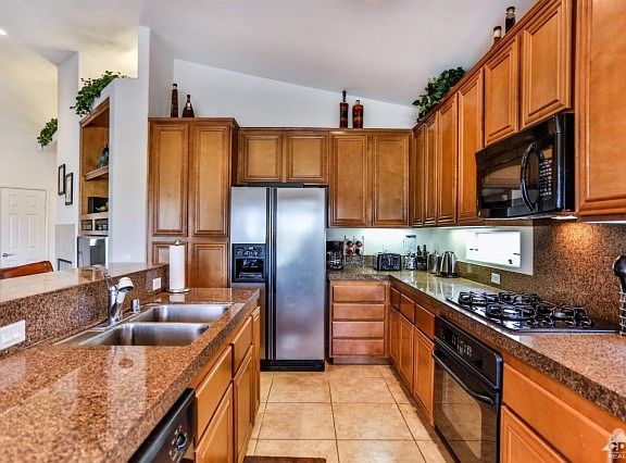 3rd image of 79764 Carmel Valley Ave