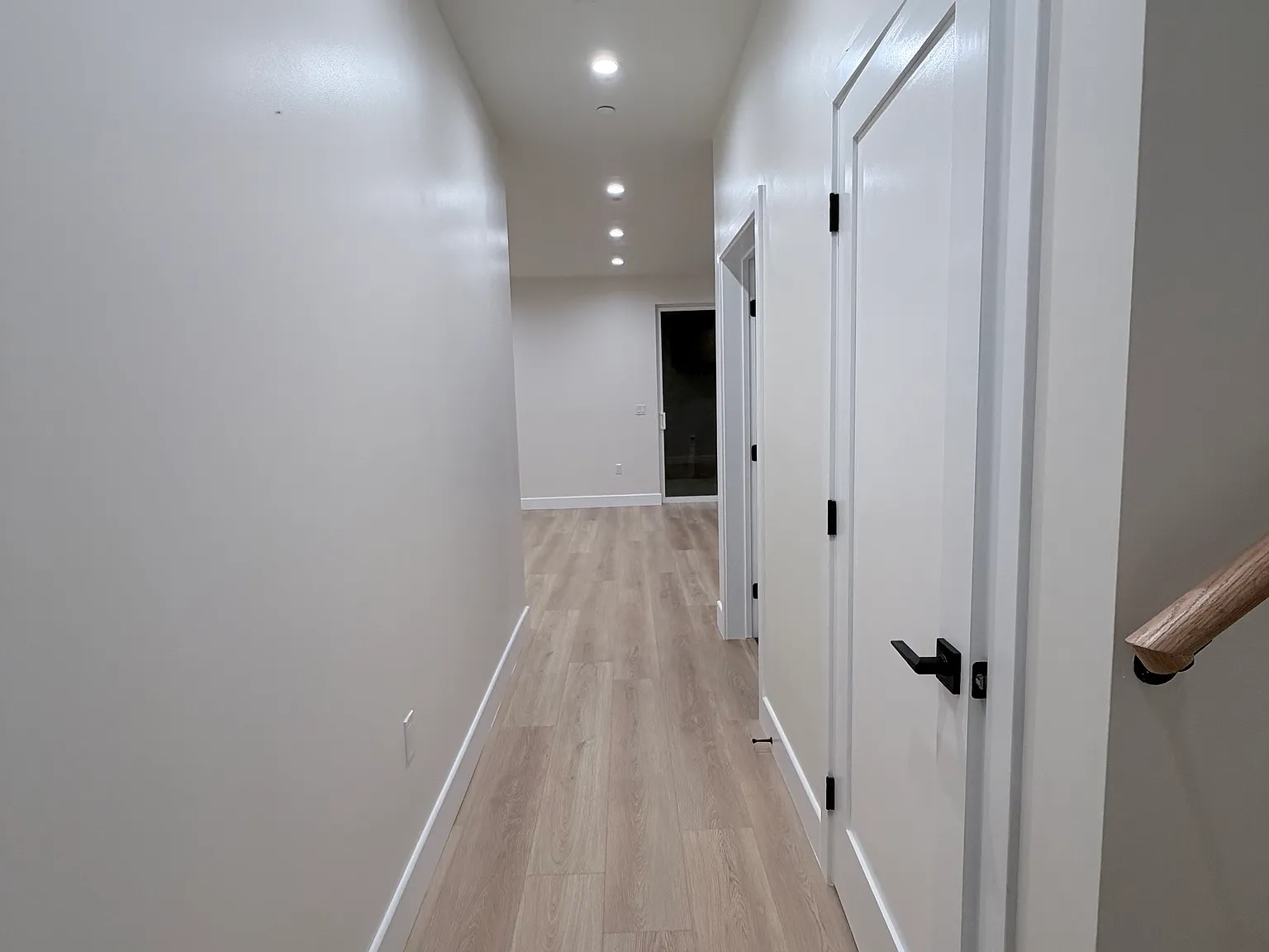 2 bed, 2.5 bath, 1146 sqft, $4,300 — Photo 2