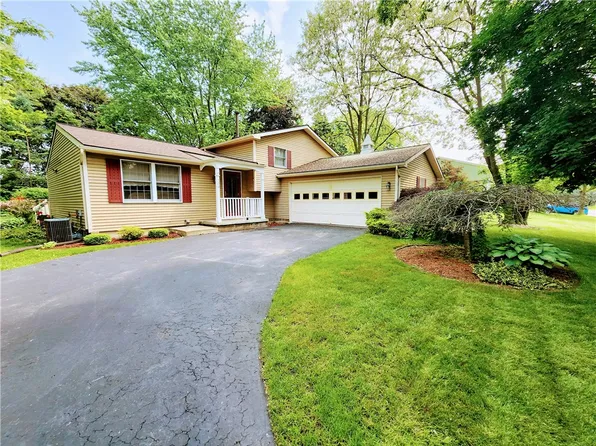 508 Countess Dr, West Henrietta, NY 14586