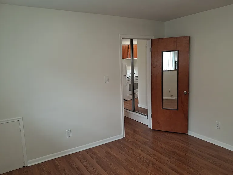 1830 N Main St #9 — Photo 6