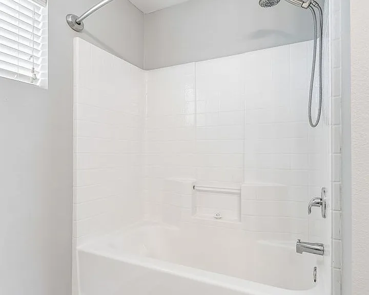 15915 Filmore Cir — Photo 16