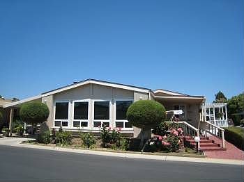 1st image of 85 Newcomb Dr