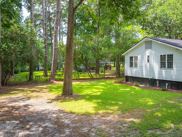 706 E Pinetree Blvd — Photo 15