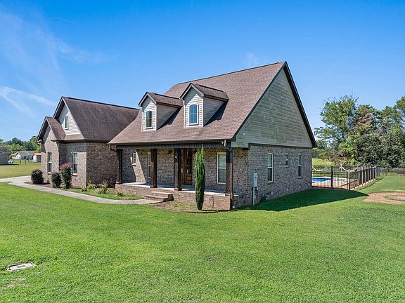 2nd image of 105 Fieldwood Dr
