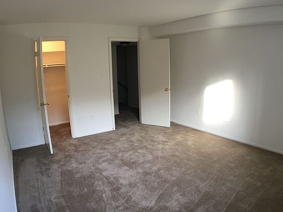 3rd image of 14632 Bauer Dr #14632