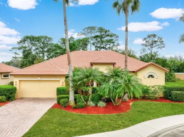 833 SW Vineland Ct, Port Saint Lucie, FL 34986