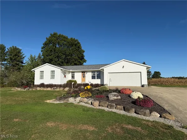 2322 New Milford Rd, Atwater, OH 44201