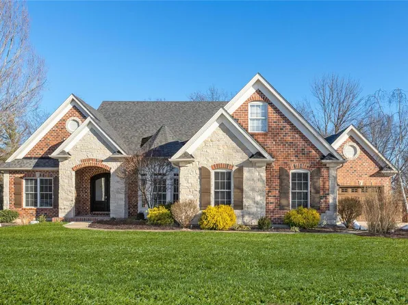 4038 Austin Dr, Saint Charles, MO 63304