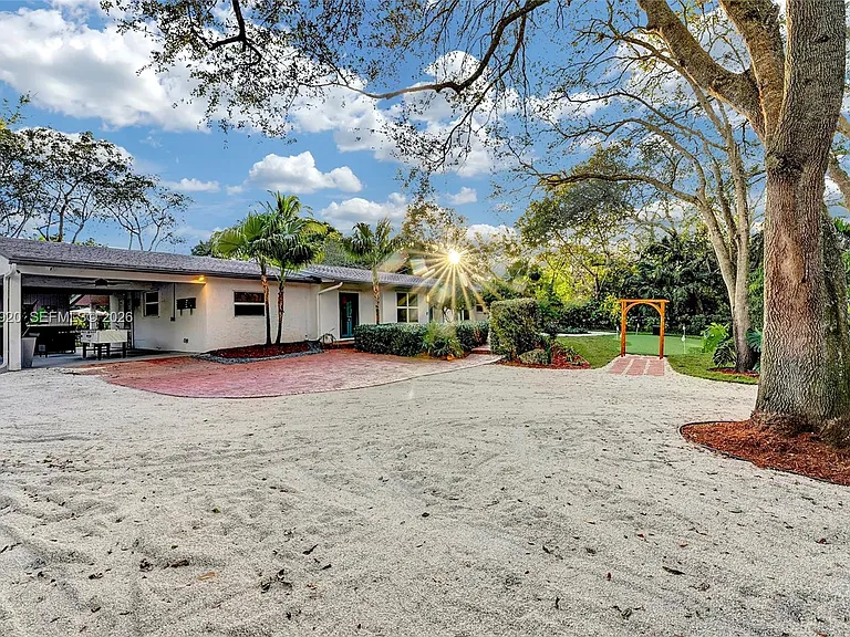 14330 SW 20th St — Photo 28
