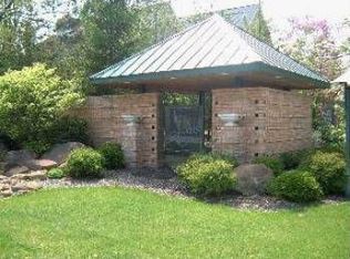 4721 Cinnamon Ln, Sylvania, OH 43560