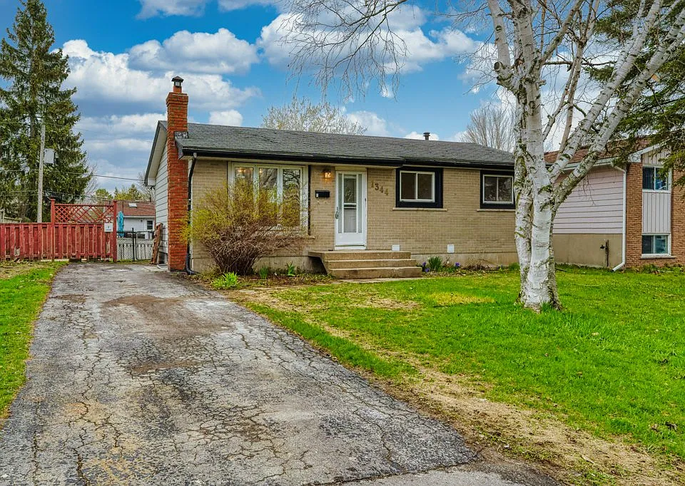 1344 Waverley Cres #2