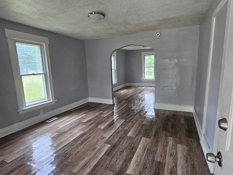 1349 W Woodruff Ave — Photo 11