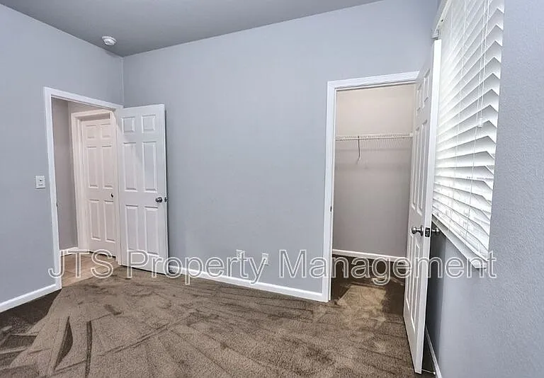 4086 Pinoche Peak Way — Photo 24