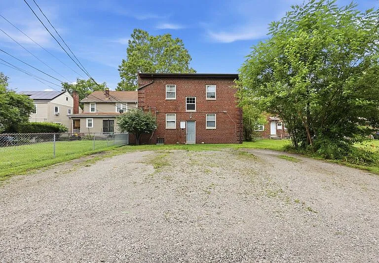 1048 Berkeley Rd #B — Photo 13