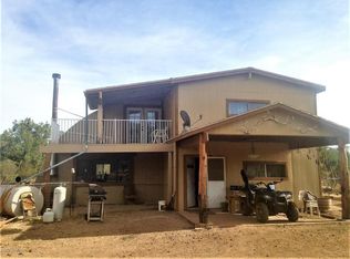 46600 N Edge Ridge Rd, Seligman, AZ 86337