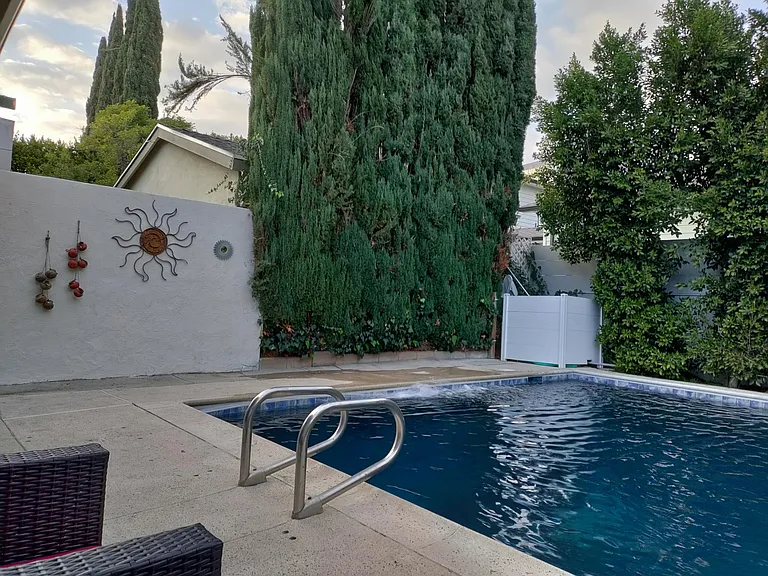 15707 Varden St — Photo 37