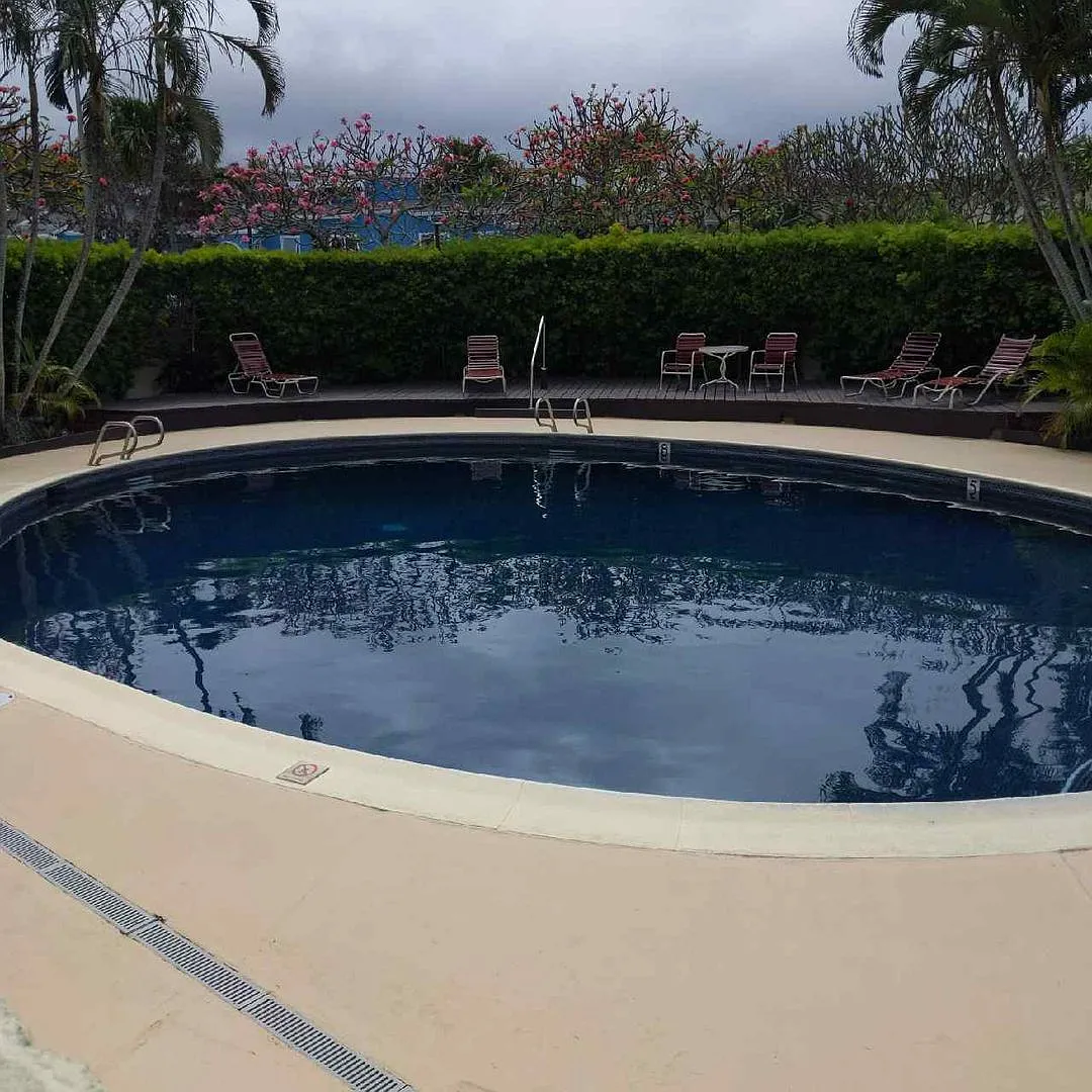Kailua Town / Poinciana Manor 2br / 2ba / 2prk - Remodeled / Upgraded — Photo 3