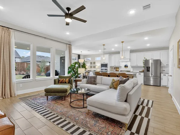 7117 Mantle Ridge Dr, Fort Worth, TX 76179