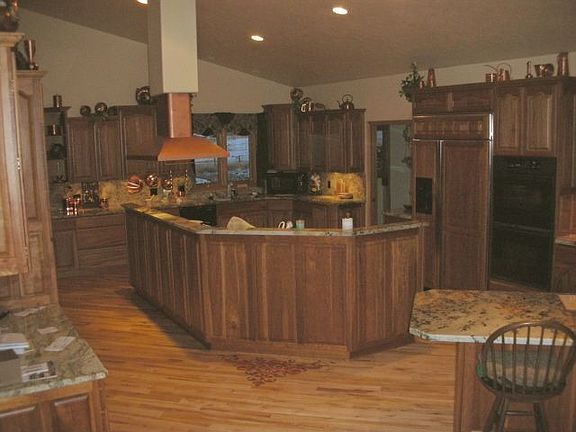 lg cherry wood kitchen