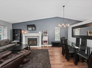 11937 237a St, Maple Ridge, BC V4R 1V9