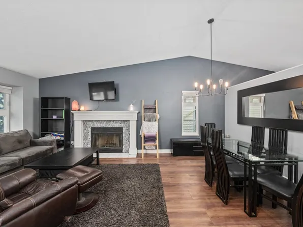 11937 237a St, Maple Ridge, BC V4R 1V9