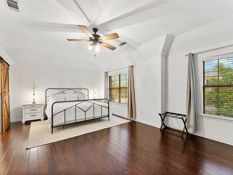 1478 Cambridge Dr — Photo 15