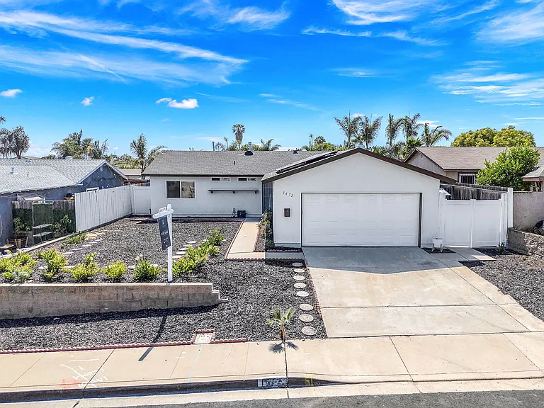 1472 Loma Ln — Photo 41