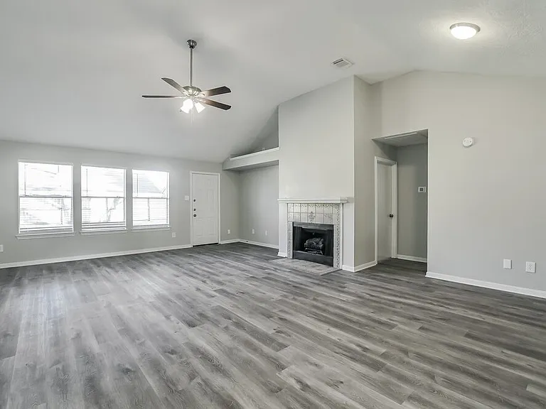 4923 Bayboro Park Dr — Photo 6