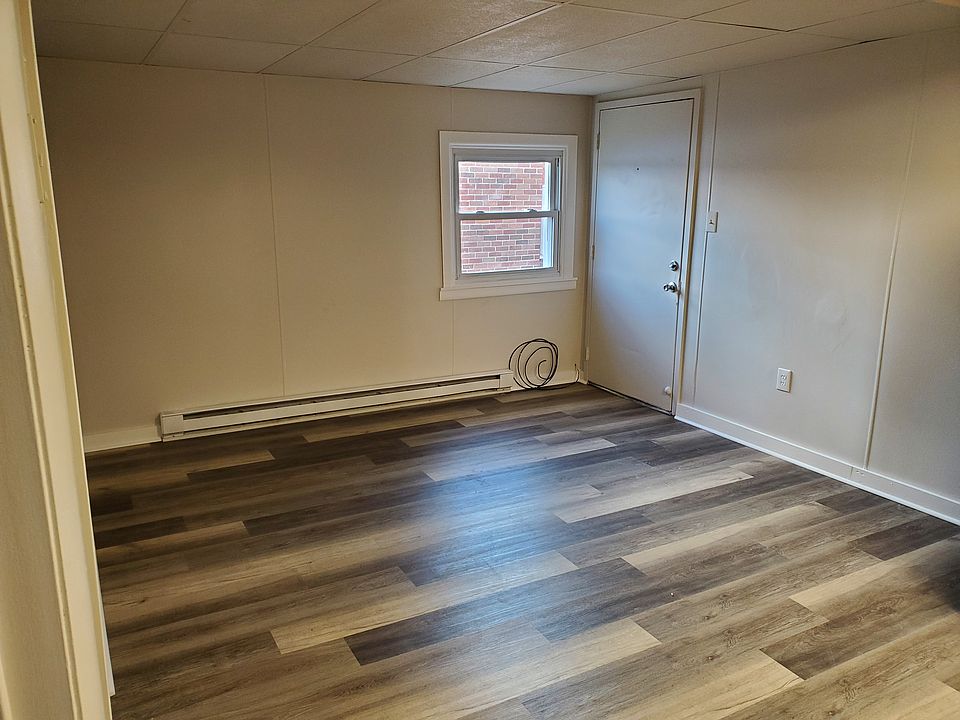 2nd image of 20 W Maple St #8